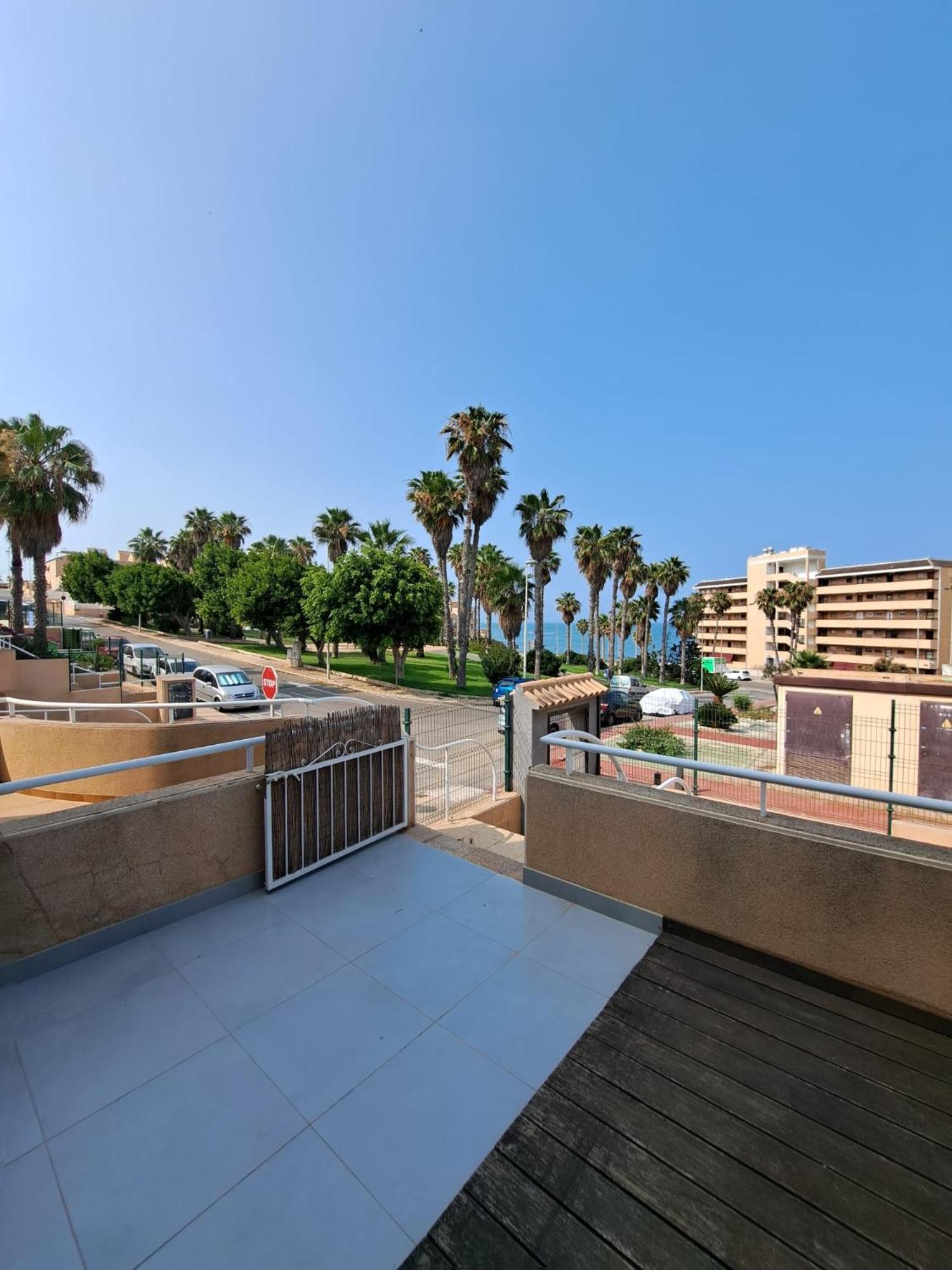 Nice Bungalow La Mata With Sea Views تورّيفيِخا المظهر الخارجي الصورة